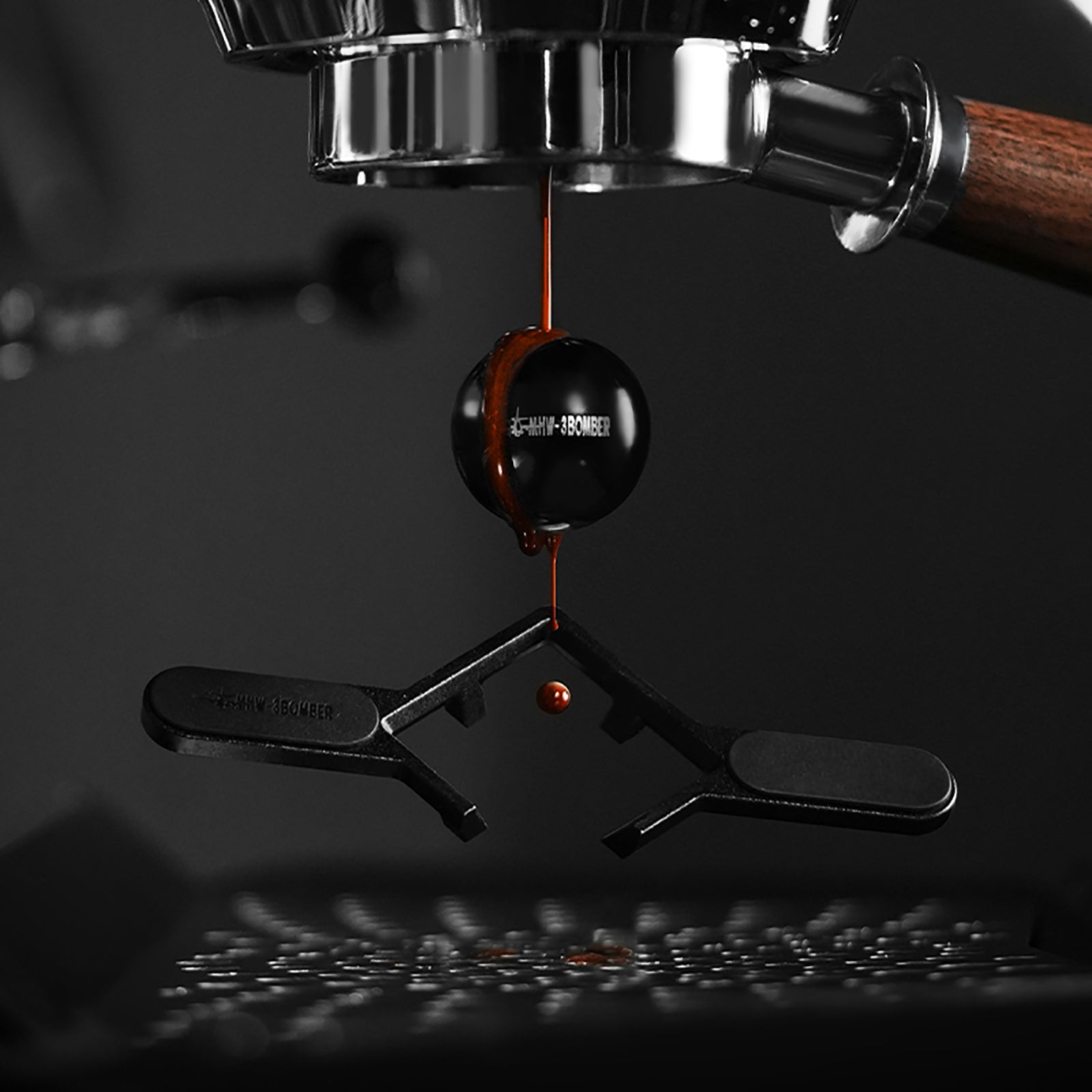 MHW-3Bomber Smooth Soporte Chilling Ball Espresso Negro 2pcs - imagen 3