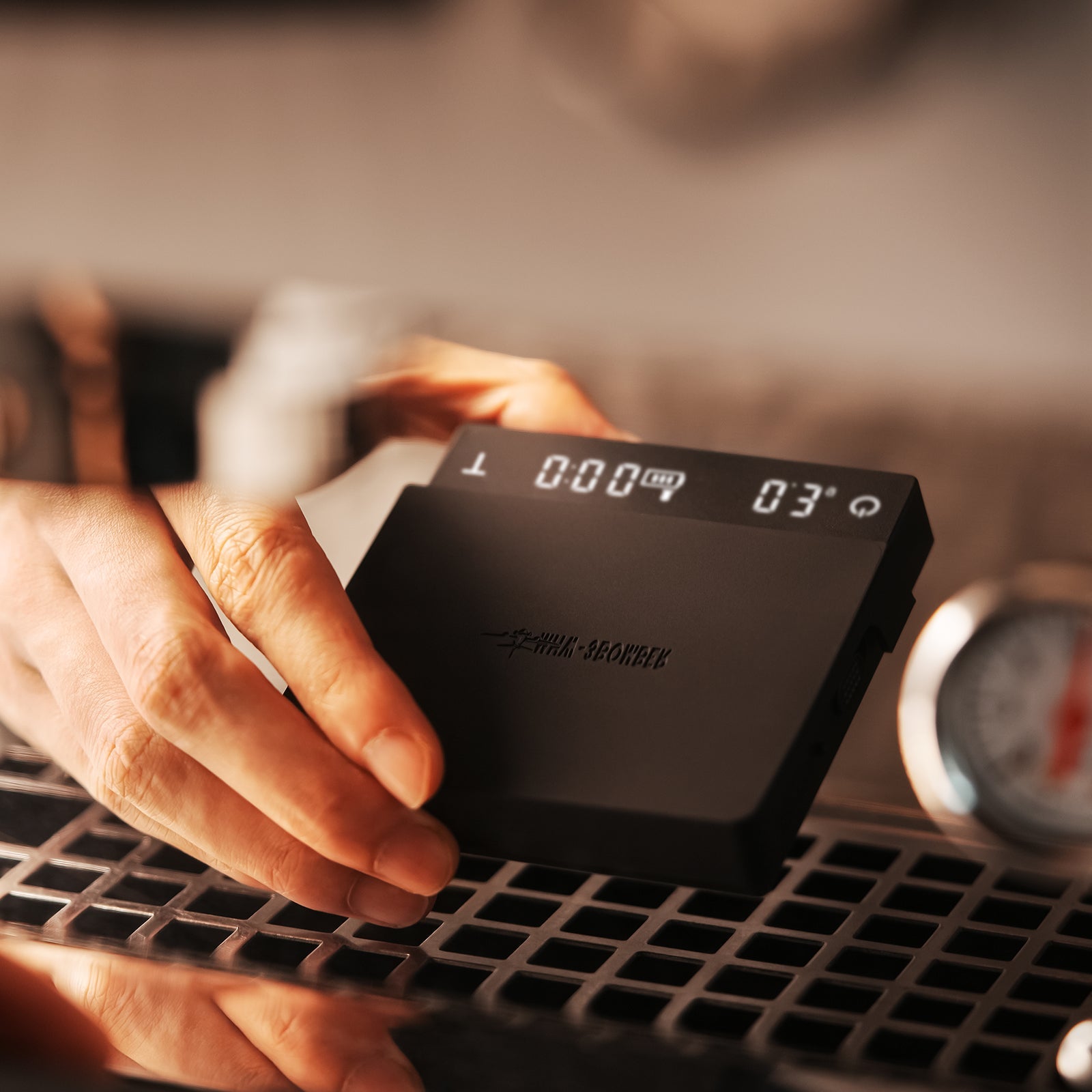 MHW-3Bomber Cube Coffee Scale 3.0 Micro Negro - imagen 3
